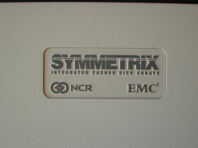 Logo-EMC-Symmetrix-800x600